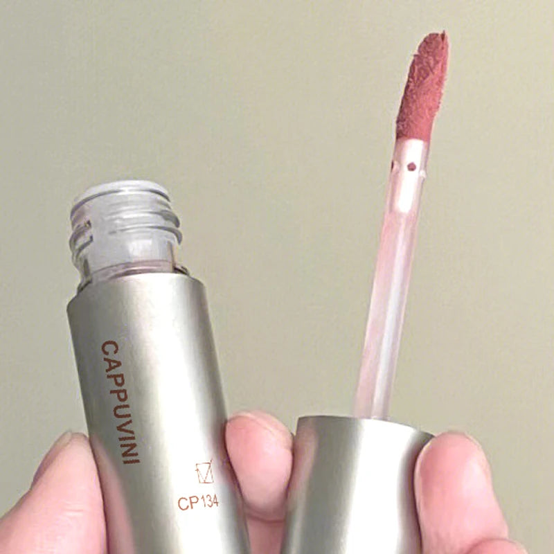 Lip Glaze Efeito Névoa (Mist): Acabamento Aveludado Matte de Longa Duração