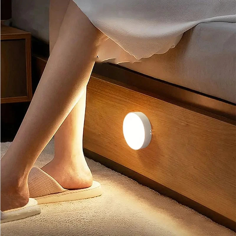 Luminária LED com Sensor de Movimento – Ativação Automática e Sem Fio